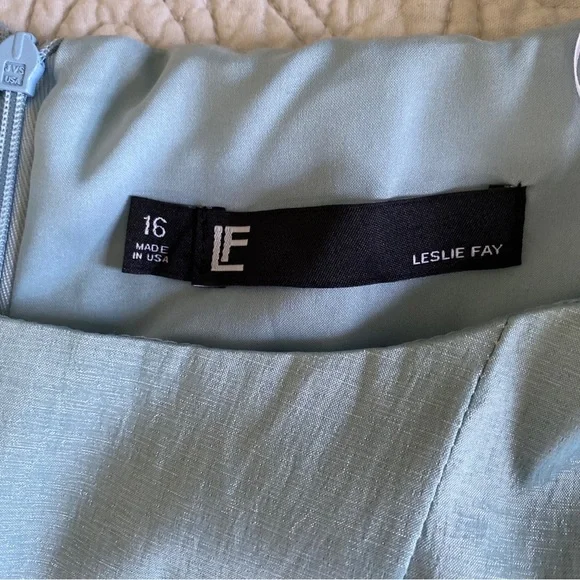 Leslie Fay Elegant Blue Dress with Black Floral Design - Picture 5 of 8